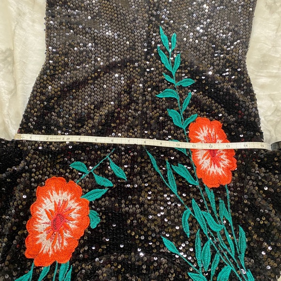 PARTY IN STYLE!!Gianni Bini🔥Designer Sequin Dress - Picture 16 of 16